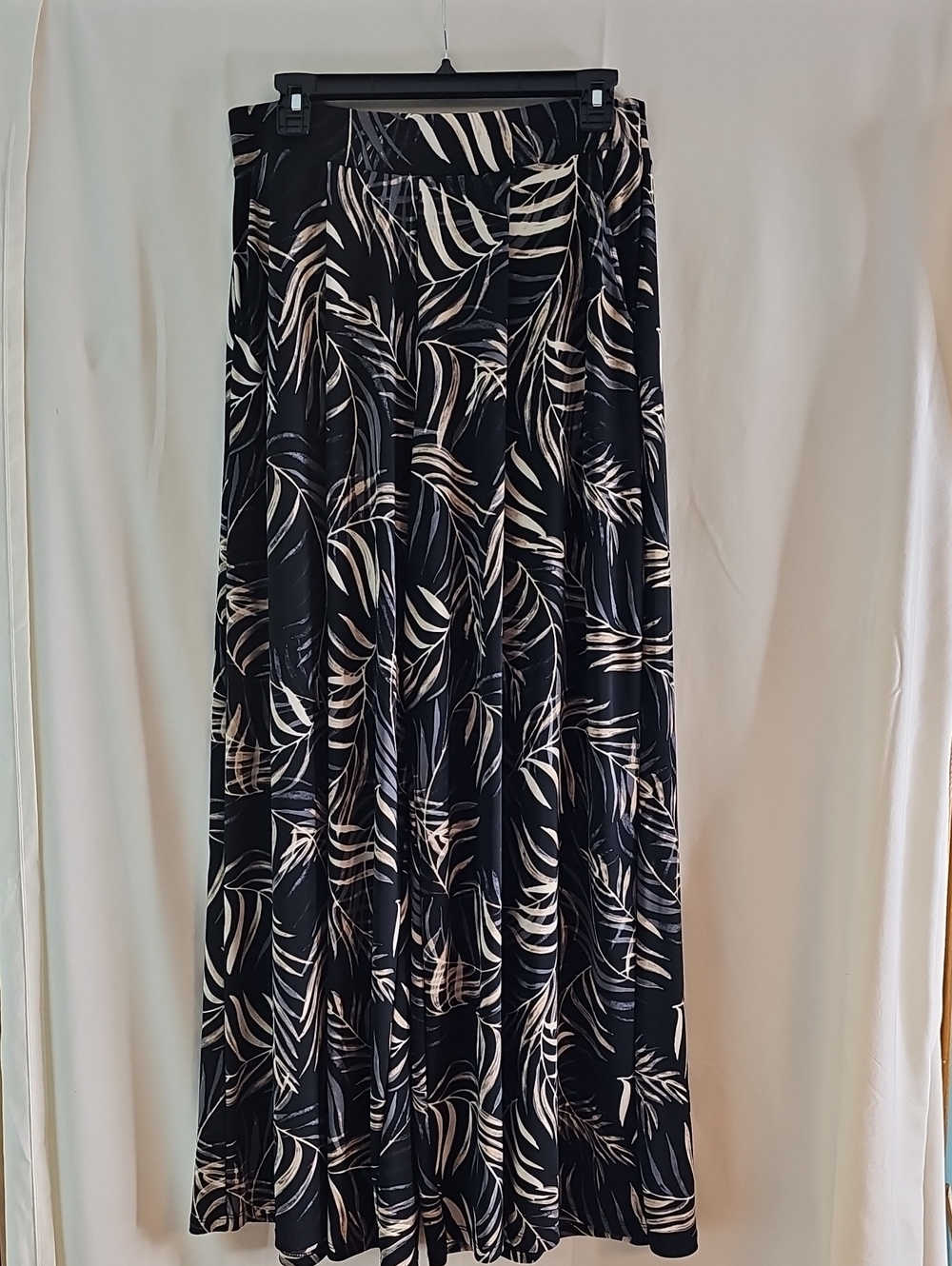 Cato Established 1946 Black Leaf-Print Wide Leg Pant